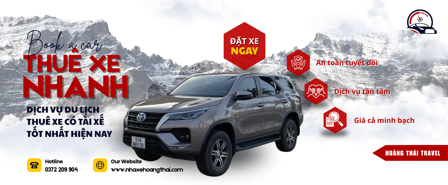 Dịch vụ thuê xe có tài xế chuyên nghiệp từ Hoàng Thái Travel với xe đời mới giữa phong cảnh núi tuyết.